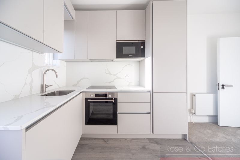 Savernake Road South End Green